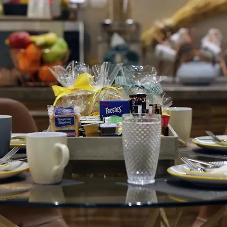 La Larissa Luxury Apartments Stelve מראה חיצוני תמונה